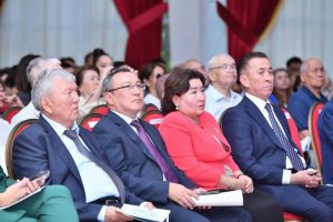 _gluster_2025_8_19_2a8cd6d3426133fadab00a46530fc11c_1280x720